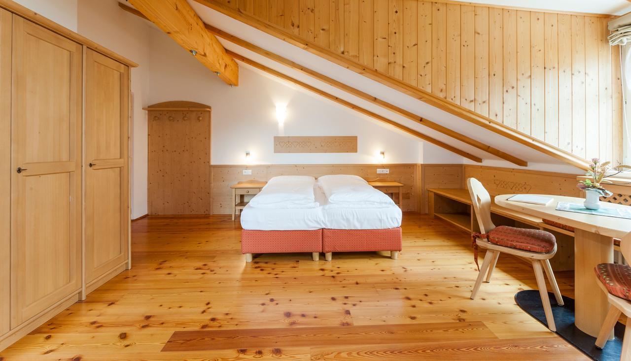 Berggasthof Locanda Alpina Dorfner Montagna Exteriör bild