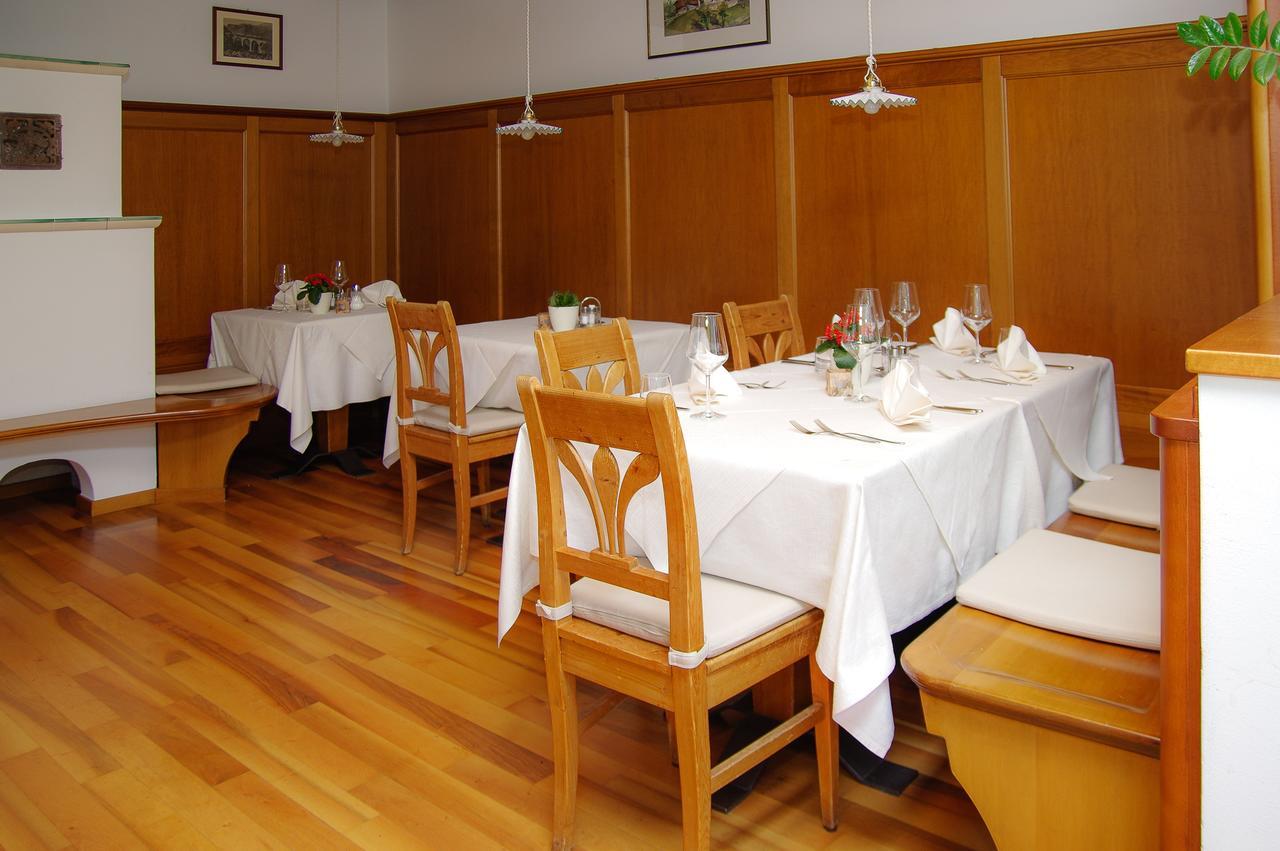 Berggasthof Locanda Alpina Dorfner Montagna Exteriör bild